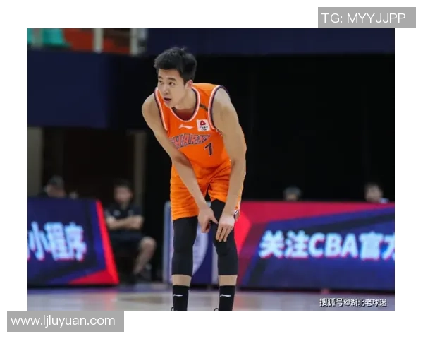 深圳篮球队强势领跑精英赛积分榜总分达到70分展现冠军实力